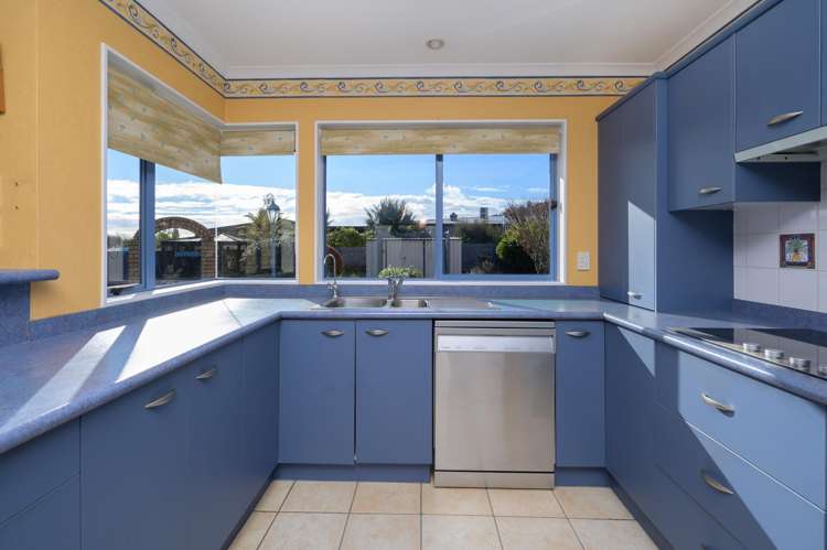 7 Ashdonleigh Grove Stoke_9