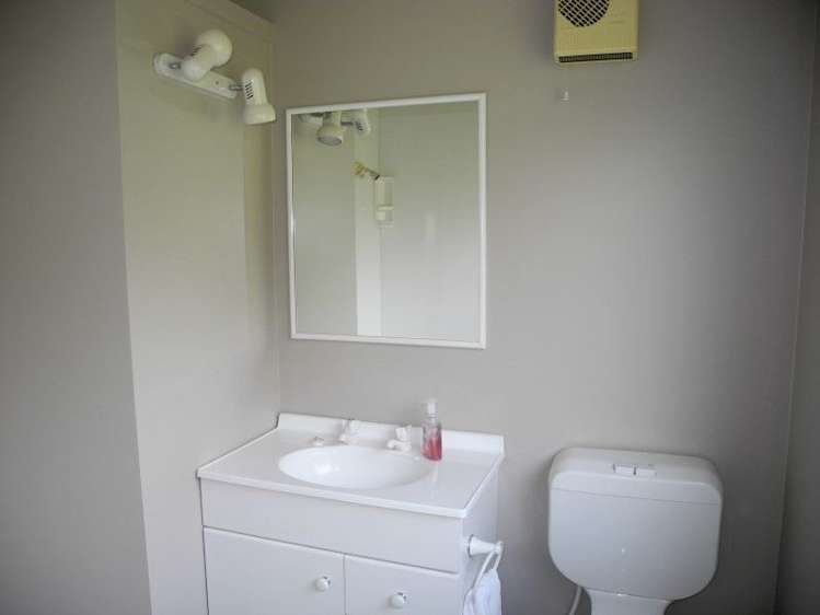 1 Libeau Lane Akaroa_12