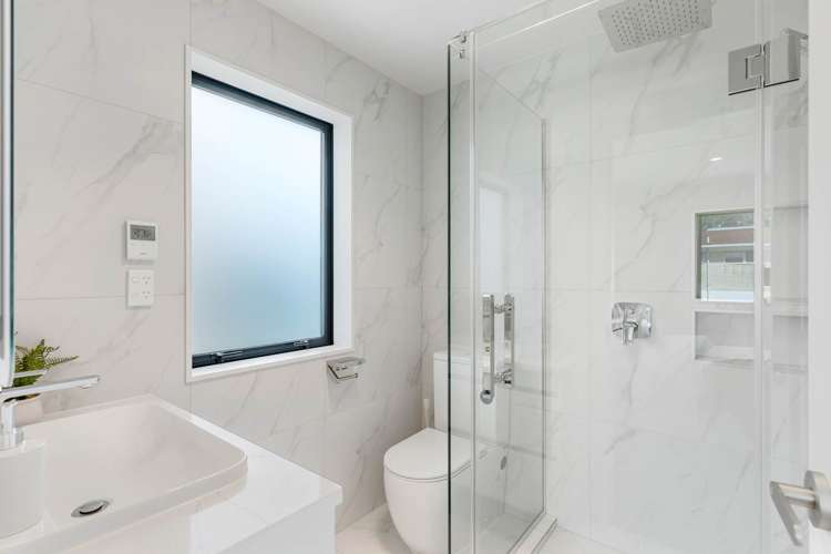 17B Kathleen Street Totara Vale_10