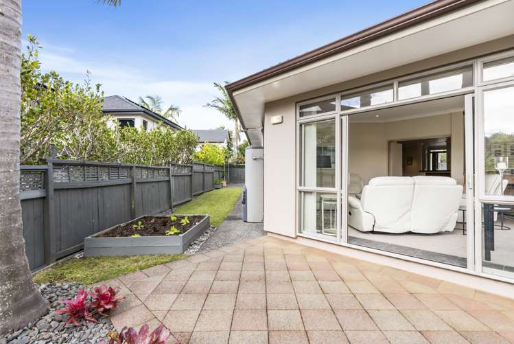 23 English Oak Drive Schnapper Rock_34