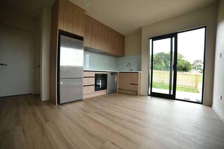 6 Pamu Wera Drive Stanmore Bay_1
