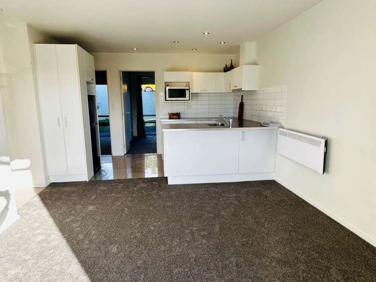 E2/71 Spencer Road Oteha_6