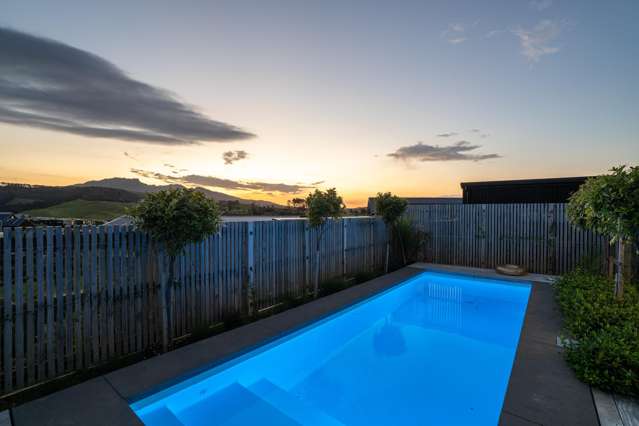 Private Raglan Oasis