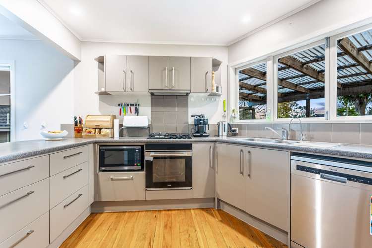 15 Divich Avenue Te Atatu South_7