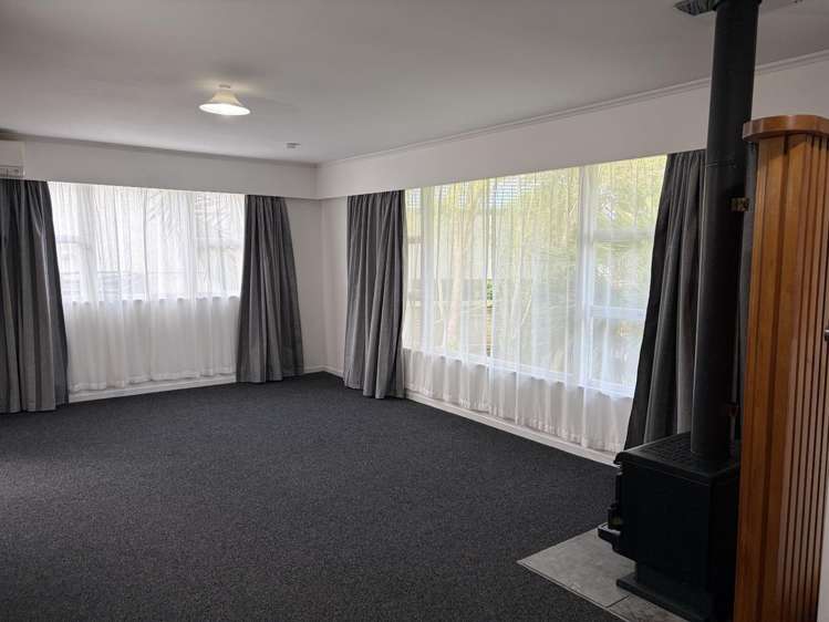 12 Moa Place Onerahi_17