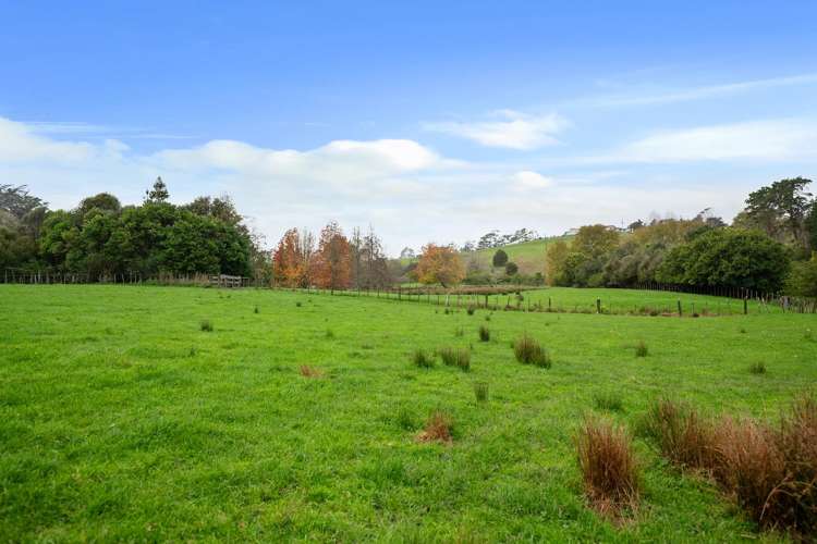 19 Valley Road Waitoki_27