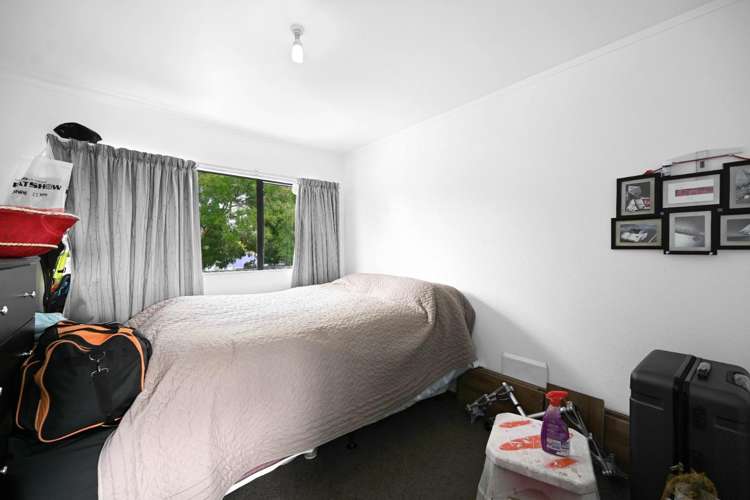 54 Ashurst Avenue 1136_8