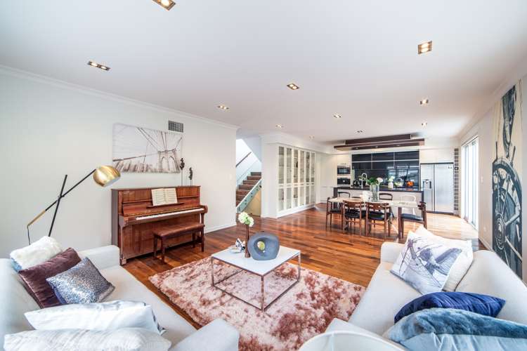 21 Bintulu Place Fairview Heights_16