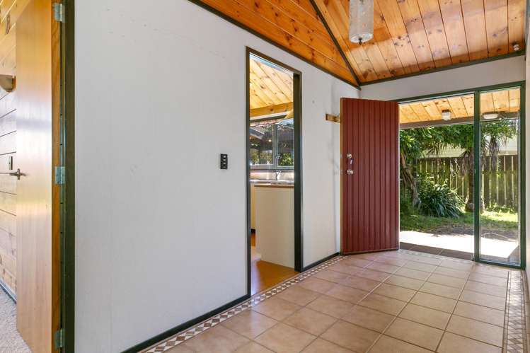 63 Wharewaka Road Wharewaka_16