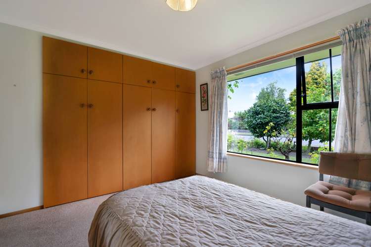 4 Reid Crescent Allenton_12