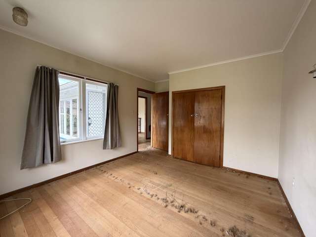 61 Huia Road 10695_4