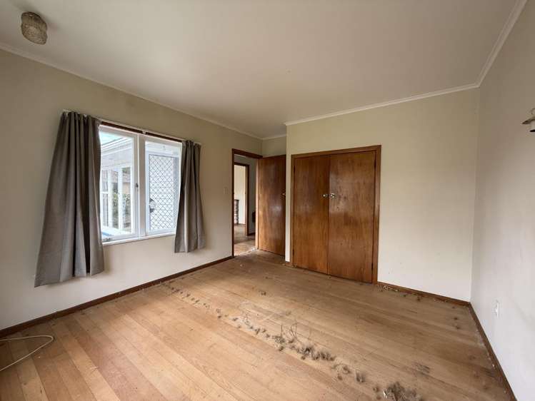 61 Huia Road 10695_4