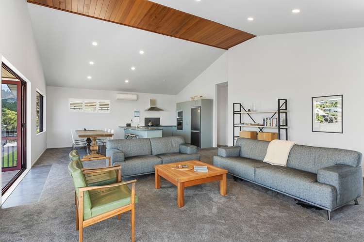 208 Russell Bruce Place Onemana ThamesCoromandel Houses for Sale