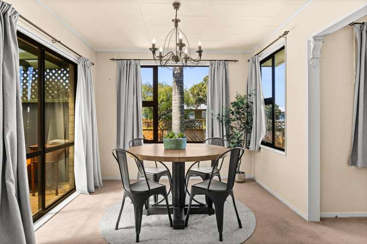 6 Diaz Place Flaxmere_1