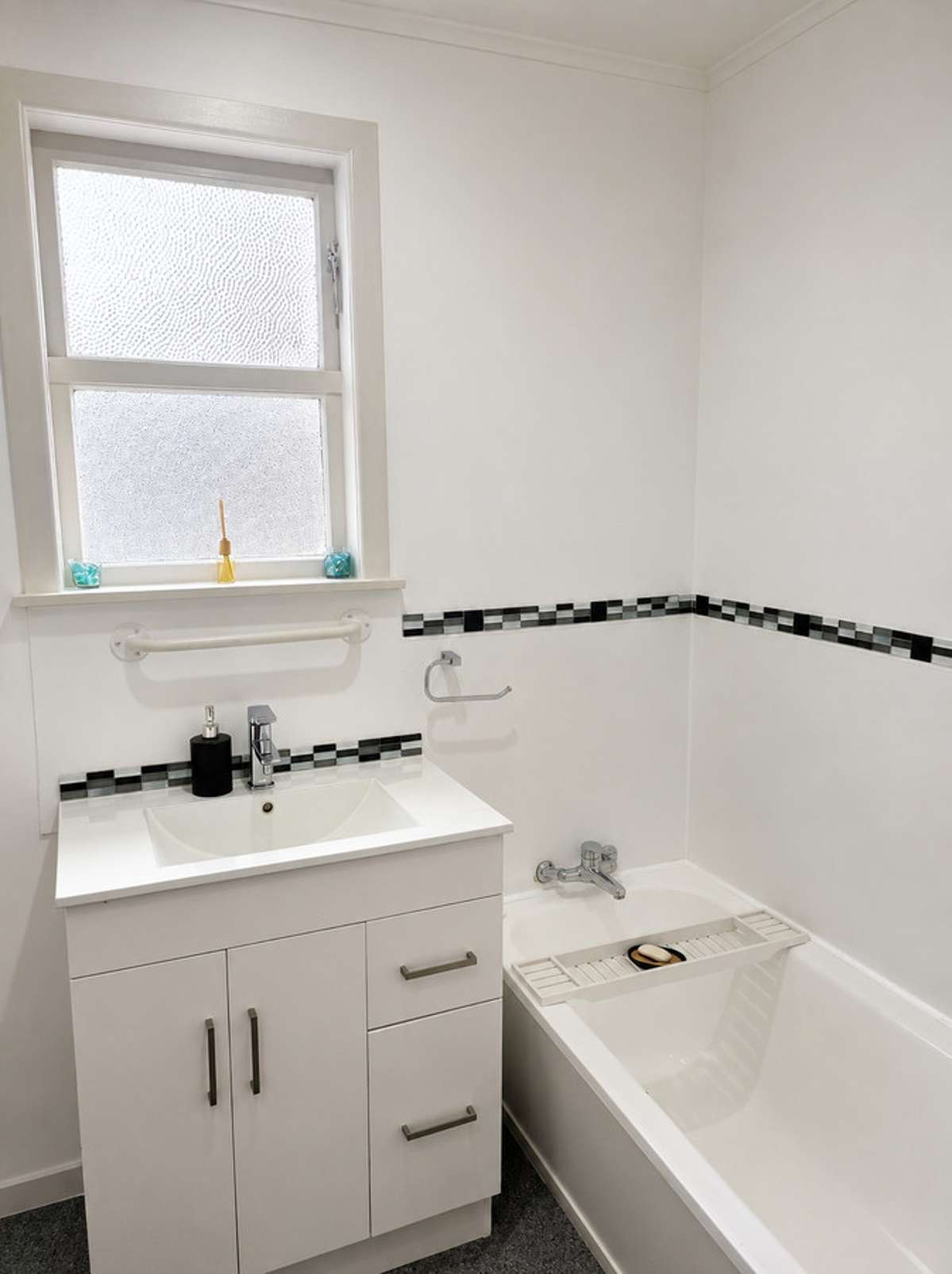 8 Tui Street_2