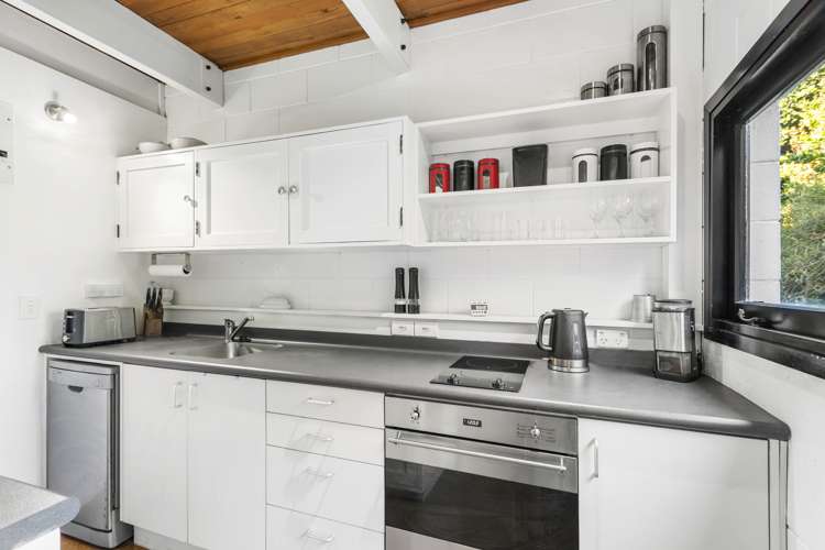 14/10 Pitarua Street Thorndon_4