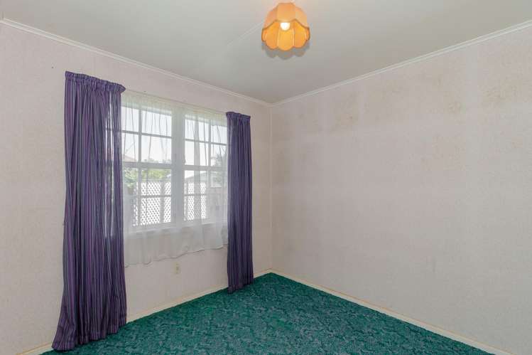 17 Hitchings Avenue Onekawa_11