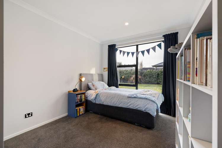 14 Kohunga Crescent Bottle Lake_12