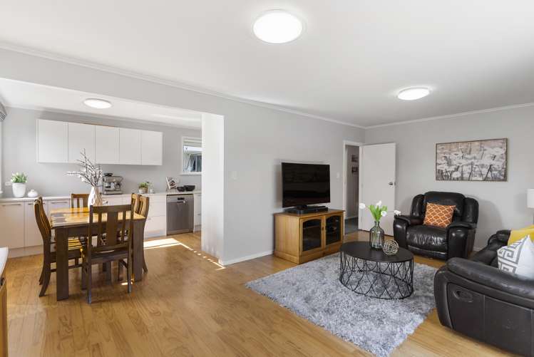 23 Miltonia Avenue Te Atatu South_18