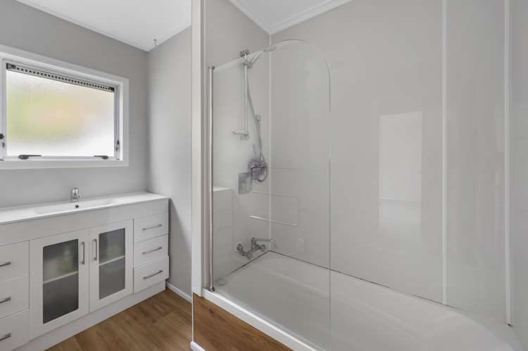 9 Hillary Crescent Maraenui_17