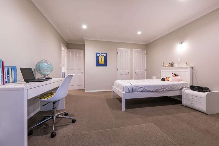 51A Isobel Road Greenhithe_22