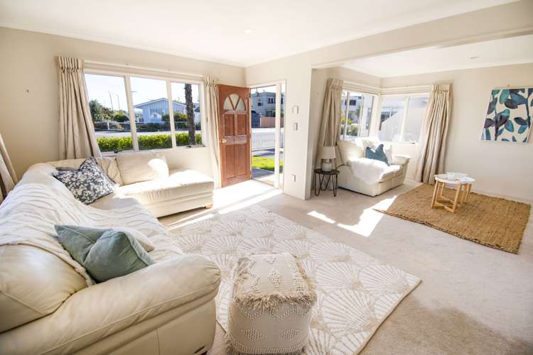 2/15 Meeanee Quay Westshore_5