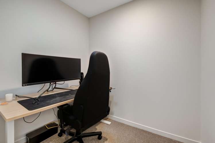 6/22 Spinella Drive Bayview_10