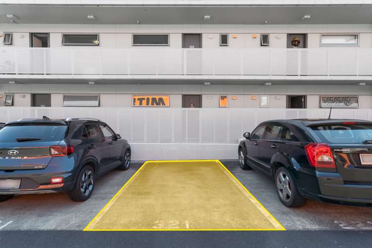 321/17 Link Crescent Stanmore Bay_23