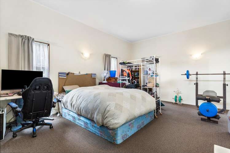 12 Karapiti Place Glen Eden_11