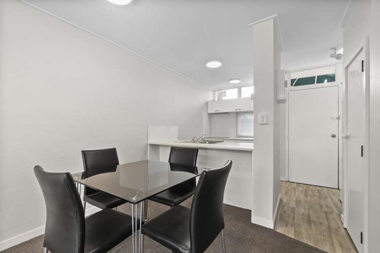 1 Coates Street Hamilton East_3