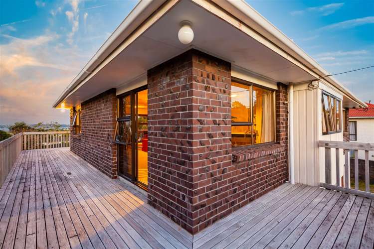 212 Royal Road Massey_31