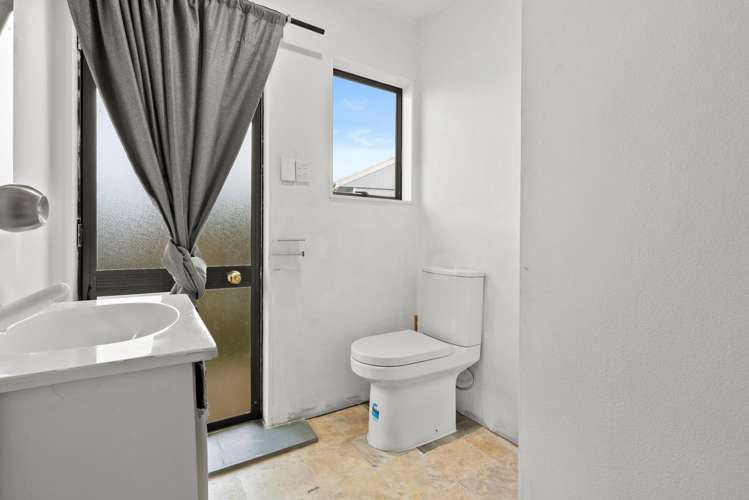 1/20 Volta Place Clendon Park_9