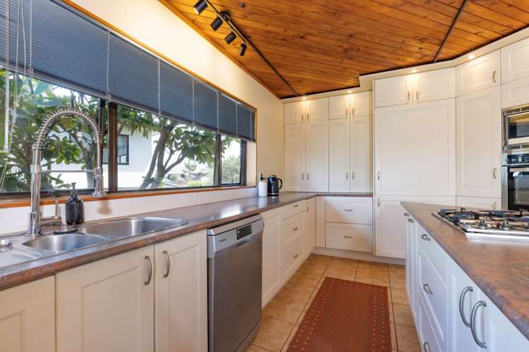 27 Palomino Drive Henderson_5