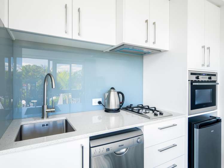 2/7 Wellington Street Russell_7