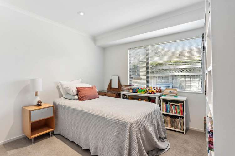 13/1 Piriti Drive Te Atatu Peninsula_8