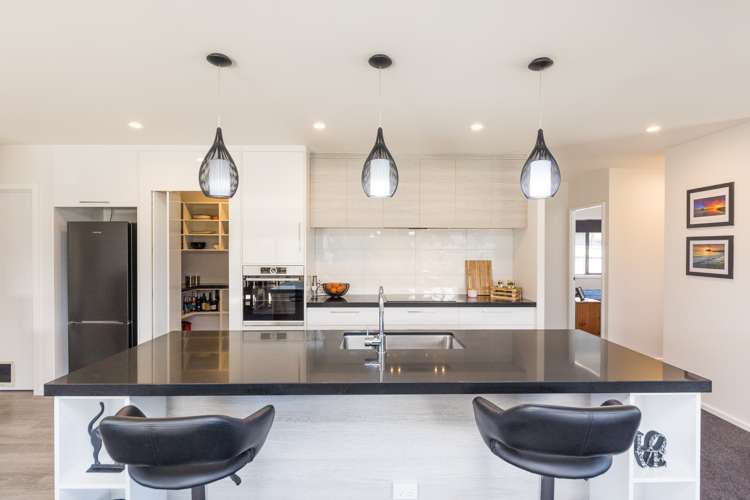 7 Huffington Place Feilding_13