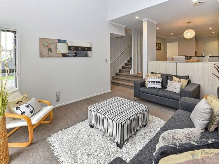 12 Hirimate Place Flat Bush_2