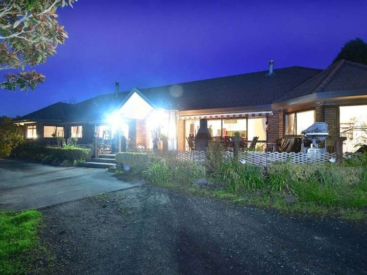 211 Pine Valley Road Dairy Flat_6