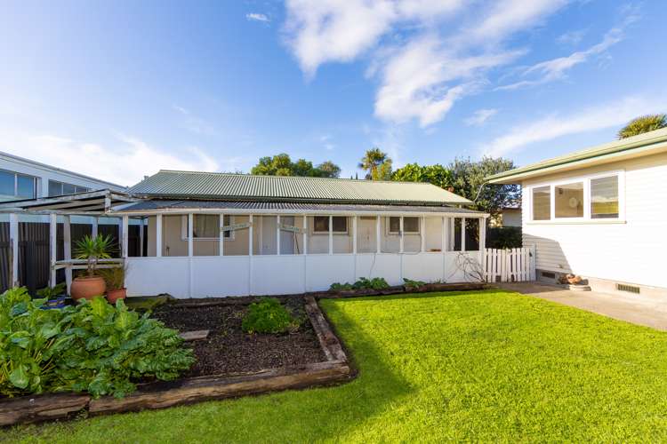 1006 Glenhope Street Mahora_18