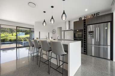 53 Robert Hastie Drive_4