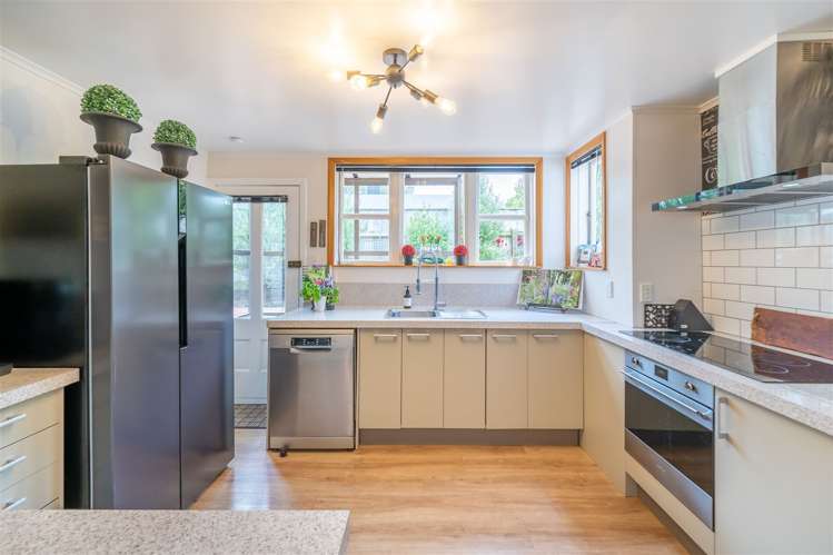 26 Tuatoru Street Eastbourne_7