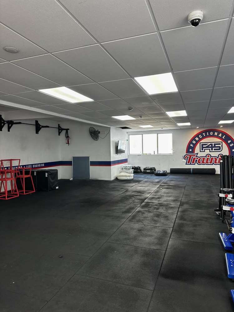 176 West Coast Road Glen Eden_2