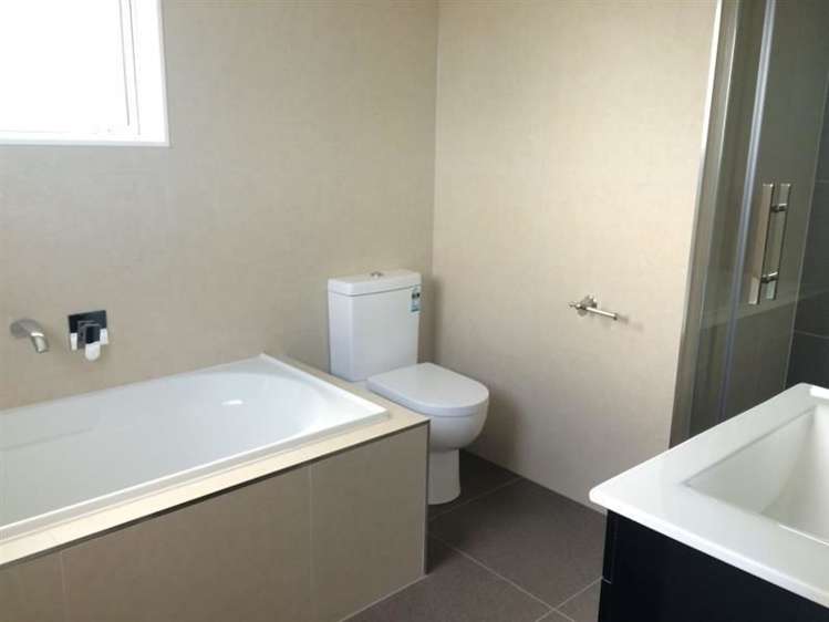 7 Laquinta Place Flat Bush_8