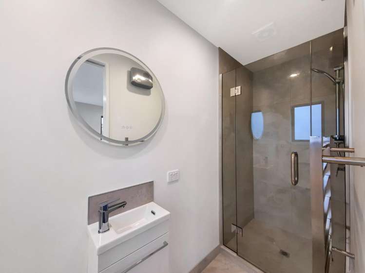 1/12 Newbridge Place 1464_5