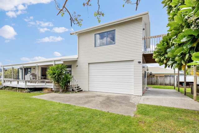 15 The Crows Nest Cooks Beach_1