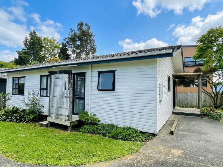 2/16 Pine Street New Lynn_10