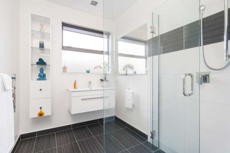 17 Torrey Pines Waimairi Beach_18