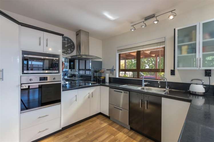 3 Fauchelle Avenue Richmond_13