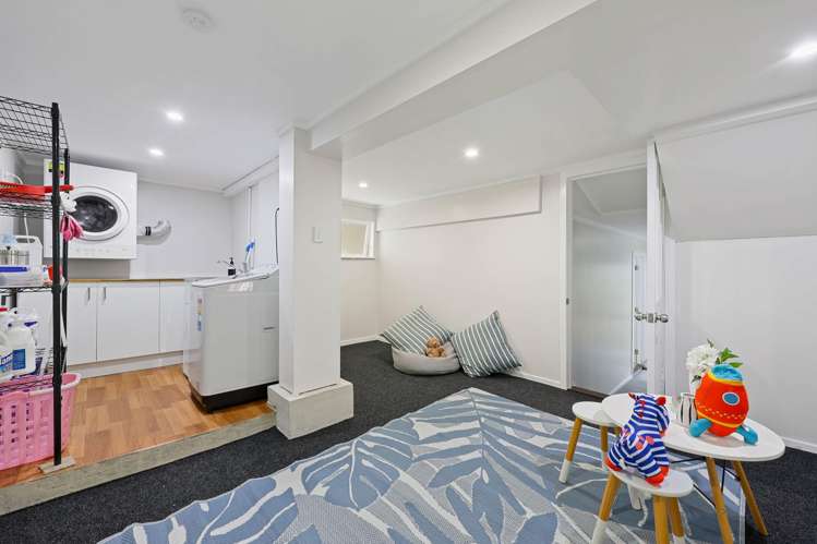 86 Beach Road Mellons Bay_22