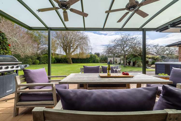 6 Shadbolt Drive Leamington_6